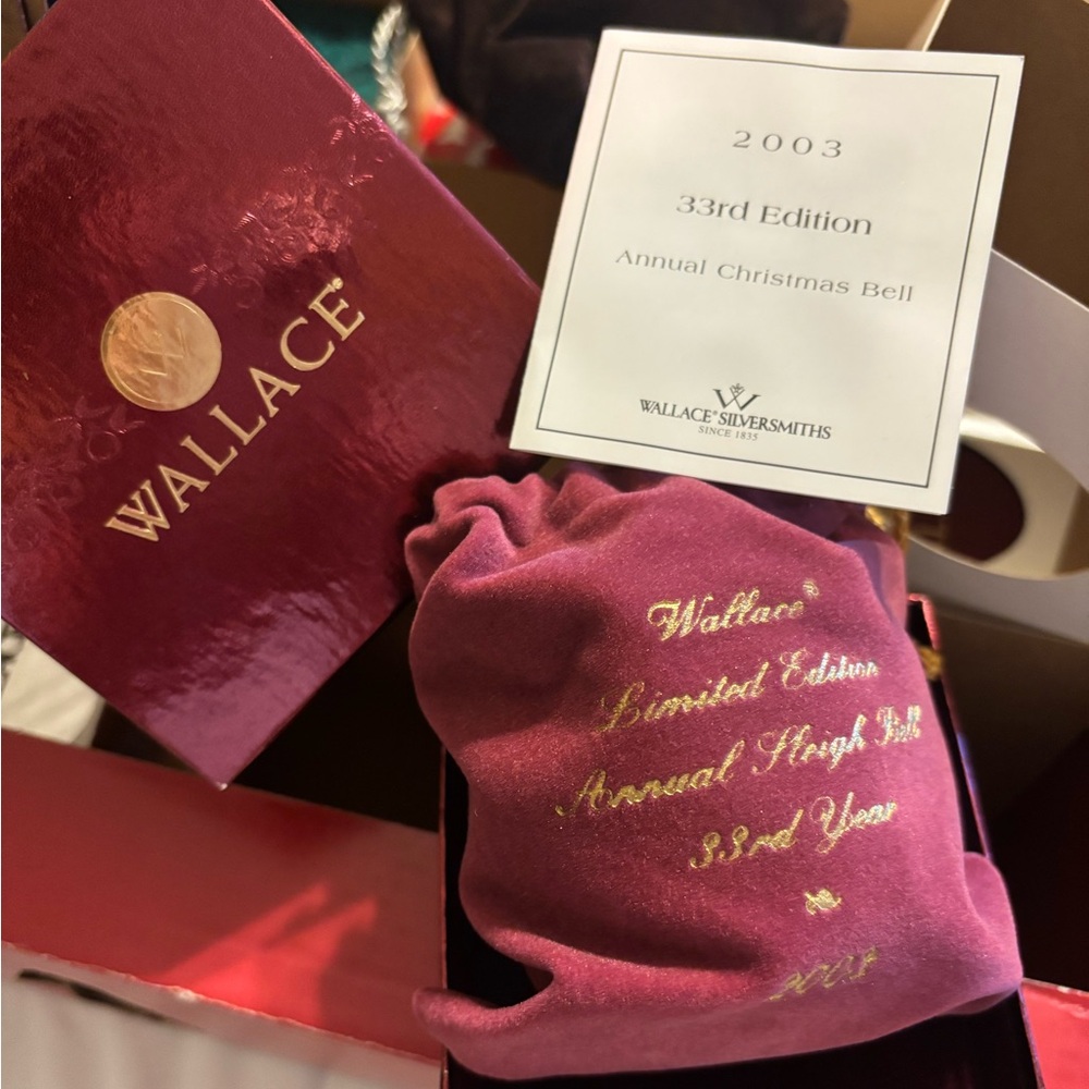 Wallace Limited Addition 33rd Edition Ornament - Keepsake (2003)